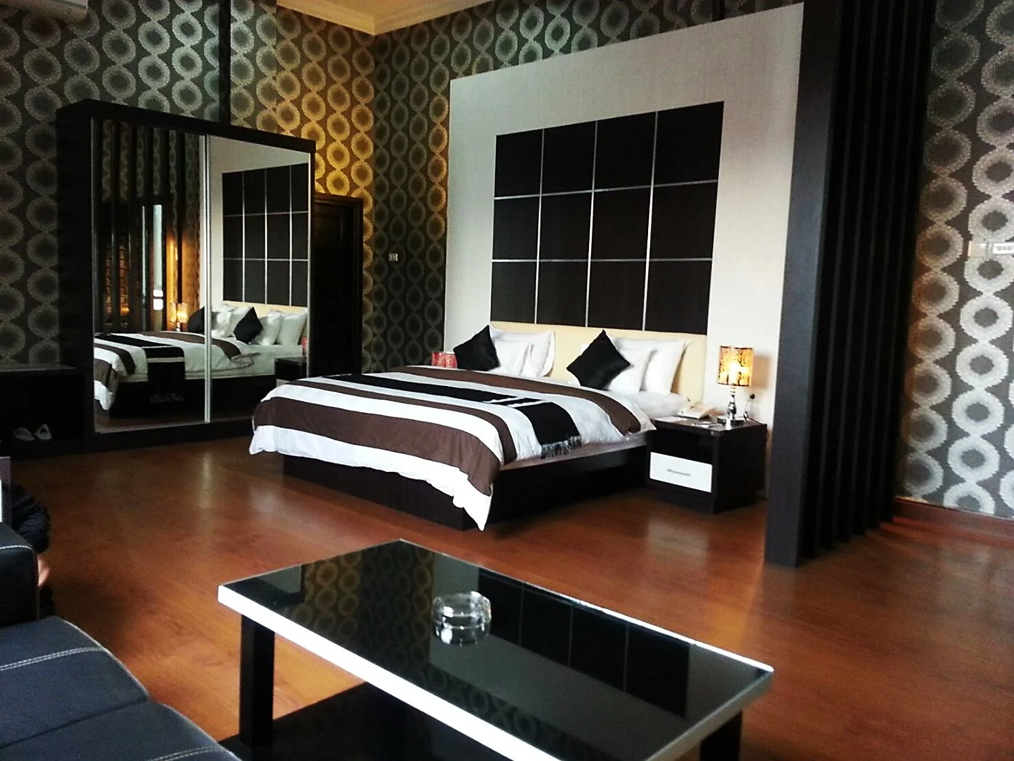 Executive Suite